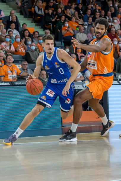 在一场被放 在一场被放